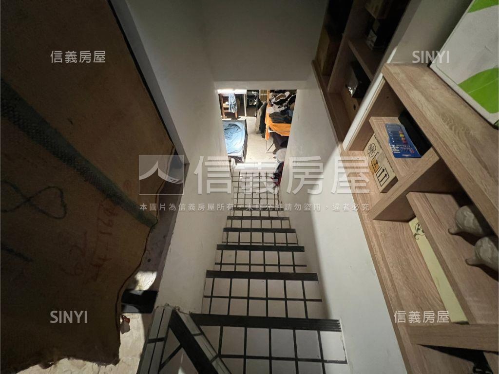 民生面寬獨戶大邊間一樓房屋室內格局與周邊環境