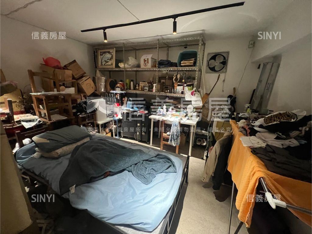 民生面寬獨戶大邊間一樓房屋室內格局與周邊環境