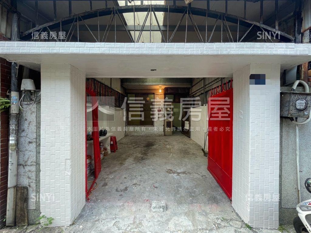 近東區南區前院透天房屋室內格局與周邊環境