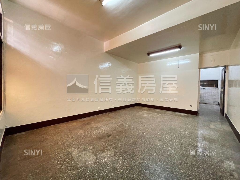 近東區南區前院透天房屋室內格局與周邊環境