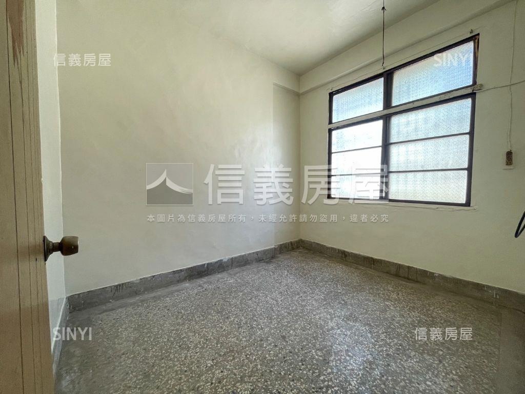 近東區南區前院透天房屋室內格局與周邊環境