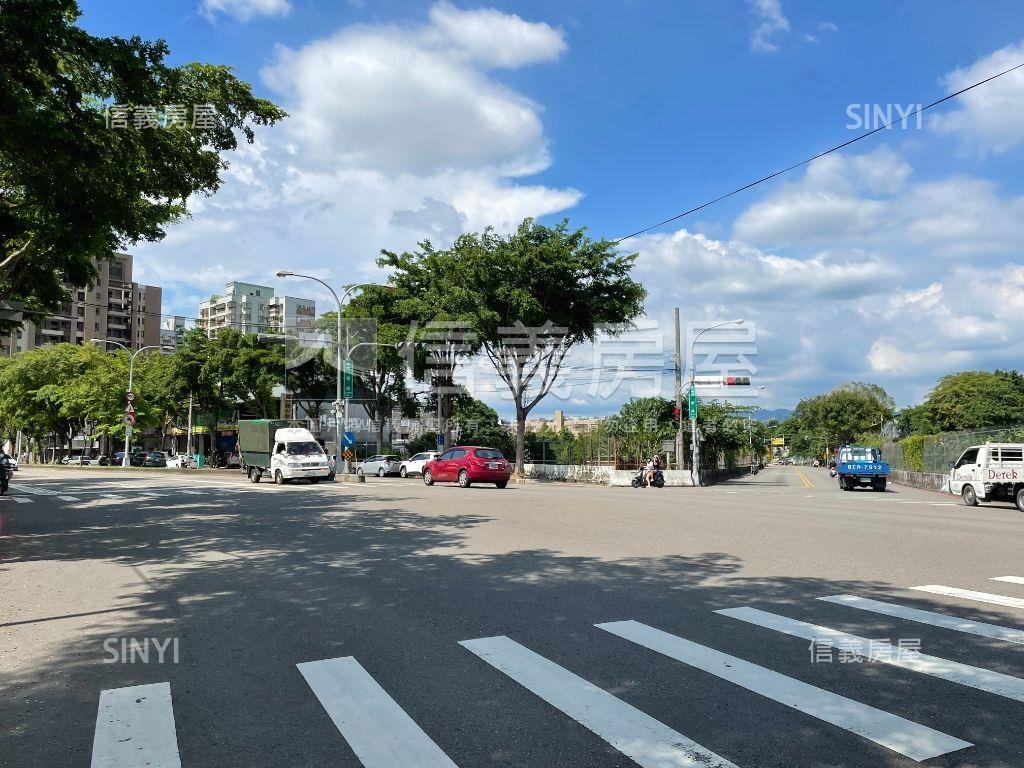 近東區南區前院透天房屋室內格局與周邊環境