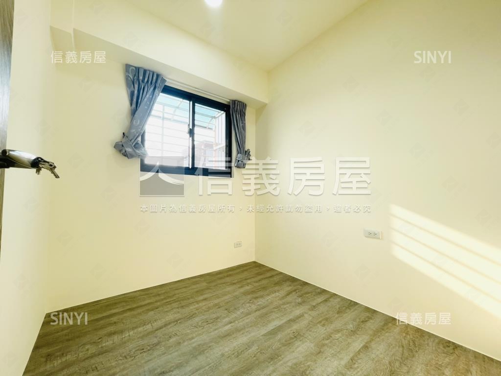 萬大捷運在旁新整理華夏房屋室內格局與周邊環境