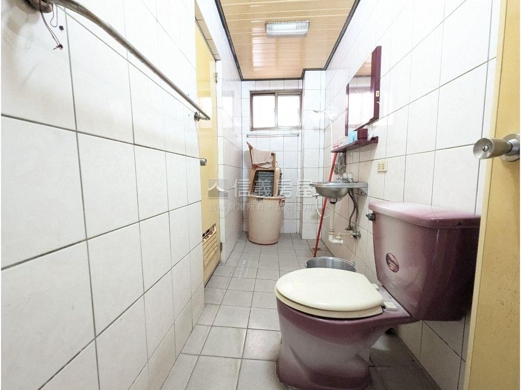 中航路高坪效透天美屋房屋室內格局與周邊環境