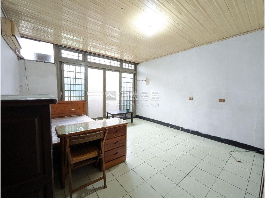 中航路高坪效透天美屋房屋室內格局與周邊環境