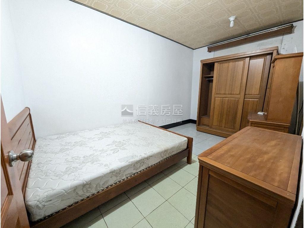 中航路高坪效透天美屋房屋室內格局與周邊環境