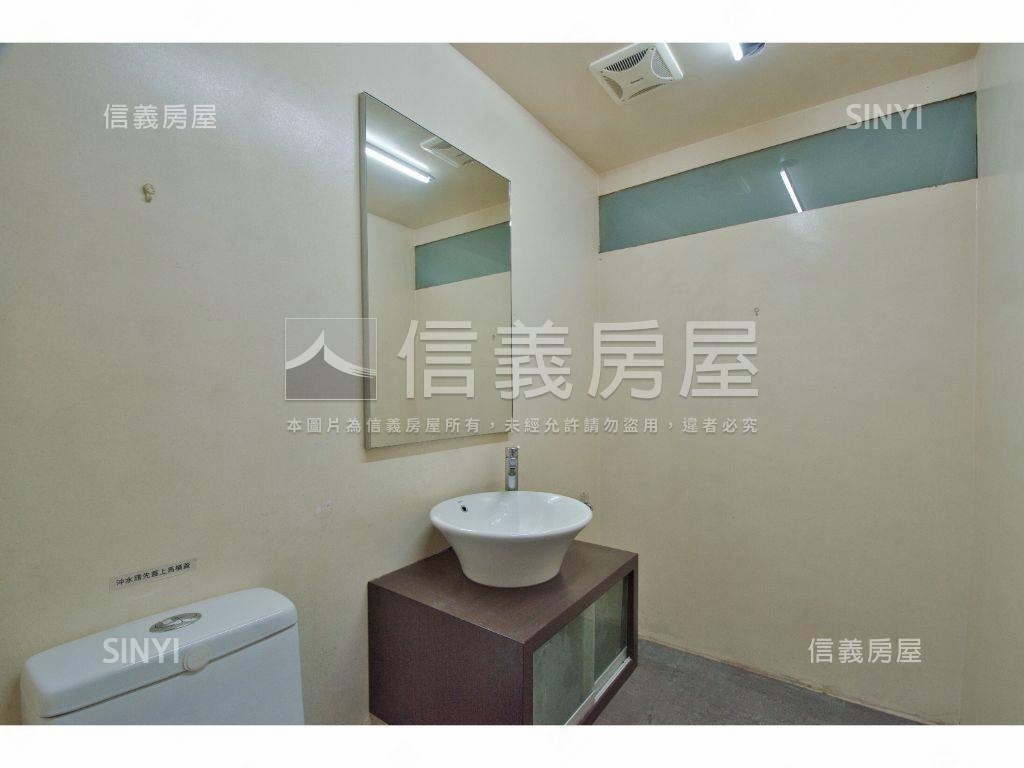 正面中正紀念堂帝景房屋室內格局與周邊環境