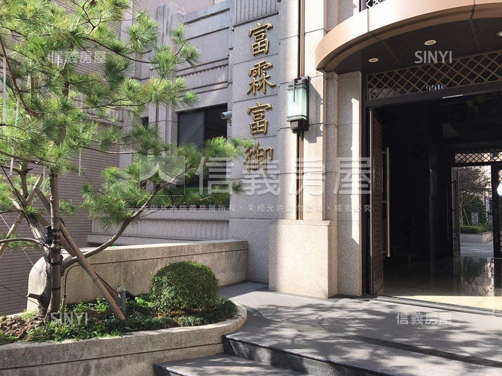 曉陽中正歐風豪墅房屋室內格局與周邊環境