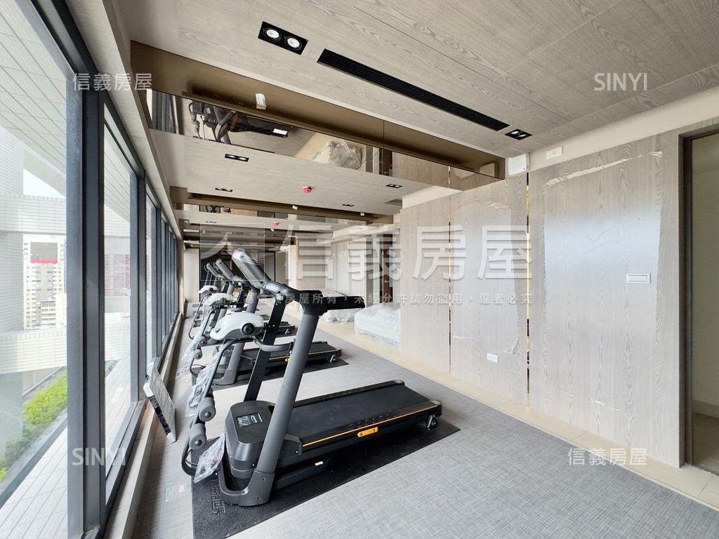 亞灣海景美宅平車房屋室內格局與周邊環境