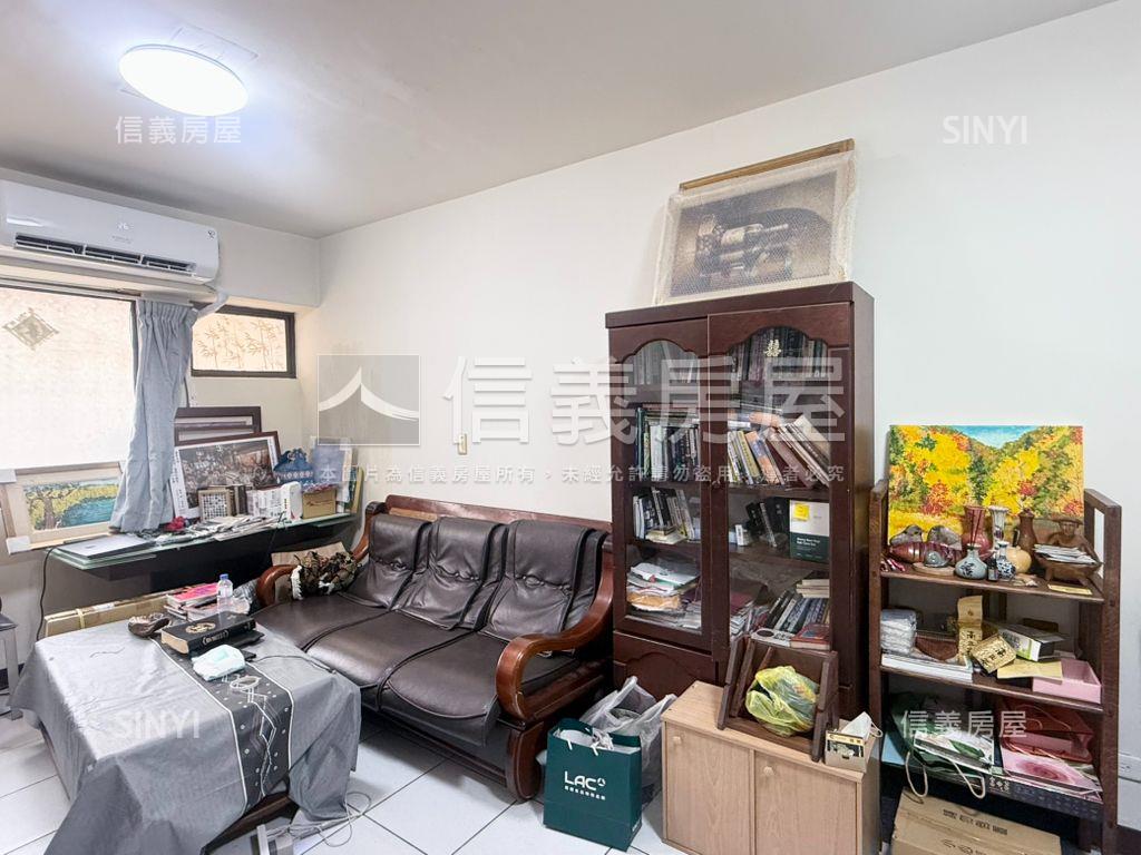 降價漢神百貨旁電梯三房房屋室內格局與周邊環境