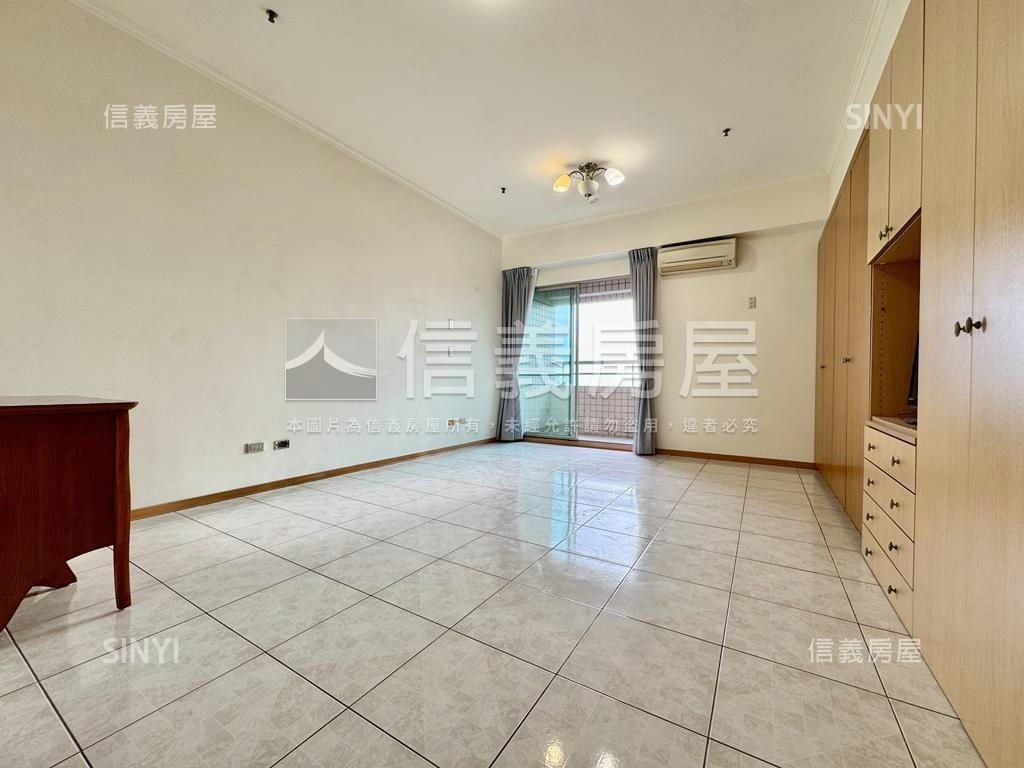 亞灣區高樓海景大四房車位房屋室內格局與周邊環境