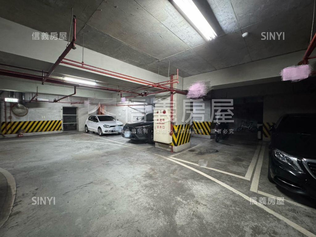 推薦⭐伯爵晶鑽兩房車位⭐房屋室內格局與周邊環境