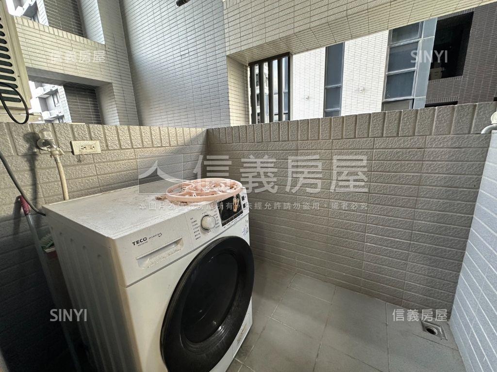 玄泰ＰＴＷ兩房兩衛浴房屋室內格局與周邊環境