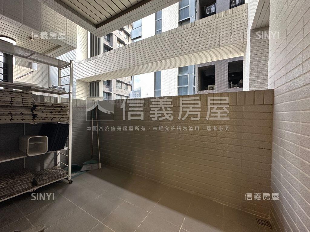 玄泰ＰＴＷ兩房兩衛浴房屋室內格局與周邊環境
