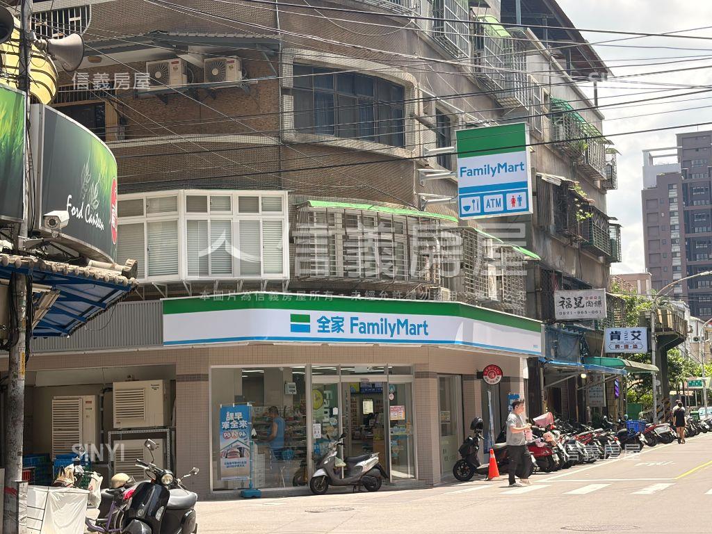 近彭厝市場公寓一樓房屋室內格局與周邊環境