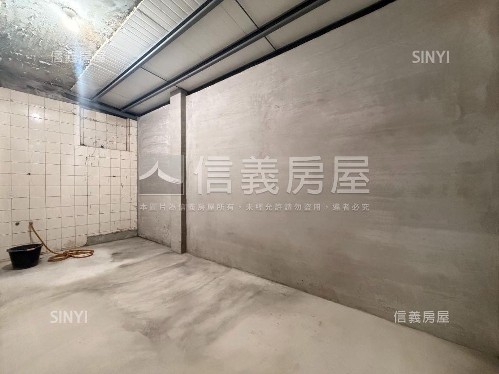 近彭厝市場公寓一樓房屋室內格局與周邊環境