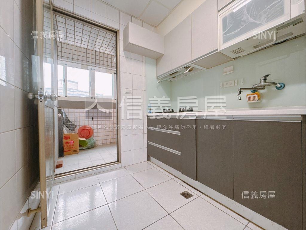 松竹商圈愛的世界美三房房屋室內格局與周邊環境