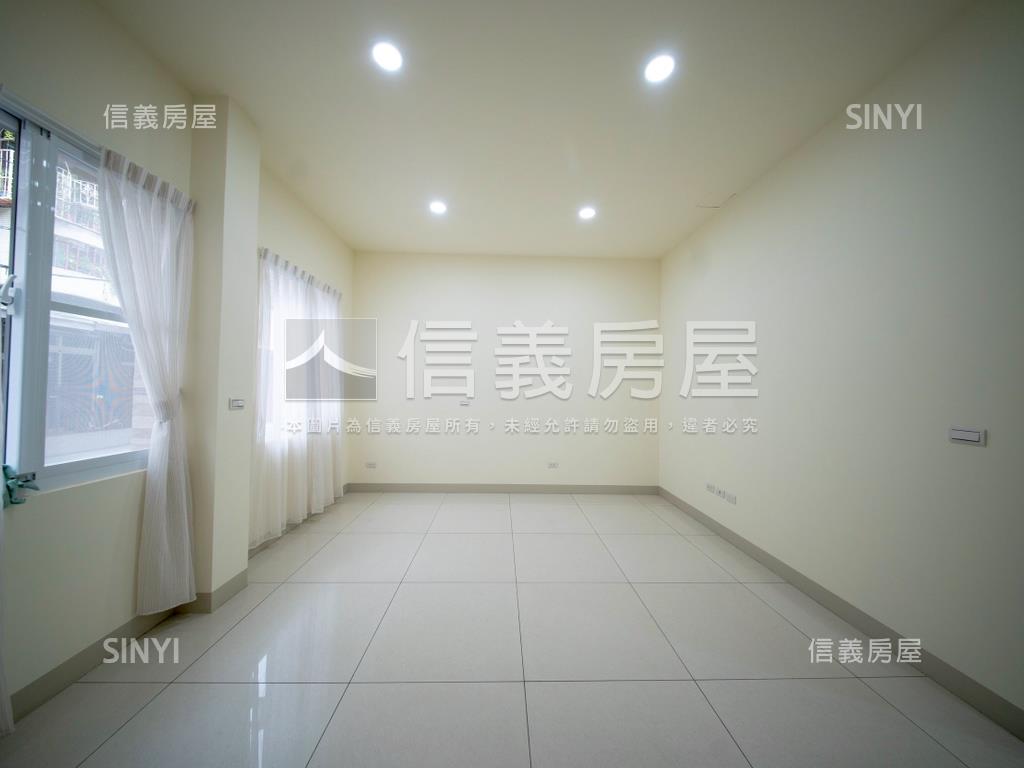 鳳山國中成家美透房屋室內格局與周邊環境