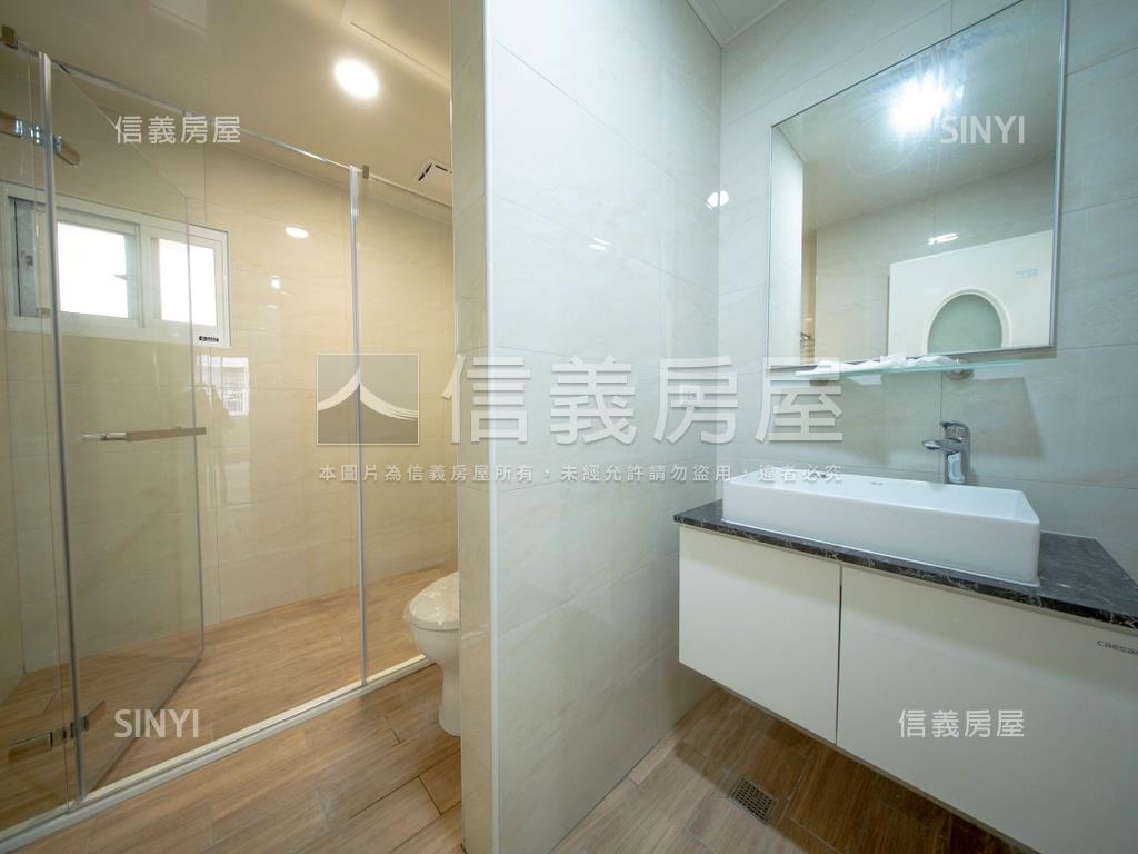 鳳山國中成家美透房屋室內格局與周邊環境