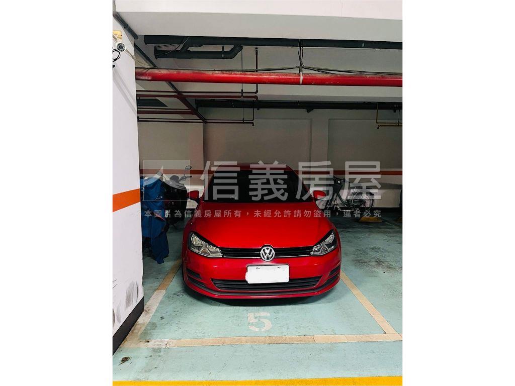 碧城秀墅明亮三房車位房屋室內格局與周邊環境