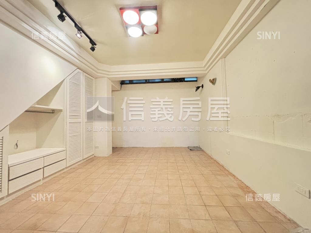 杭州靜巷面寬１樓房屋室內格局與周邊環境