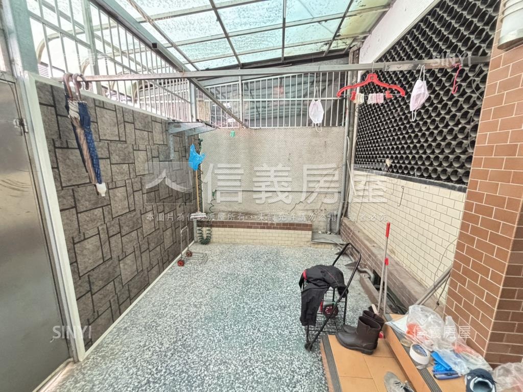 杭州靜巷面寬１樓房屋室內格局與周邊環境