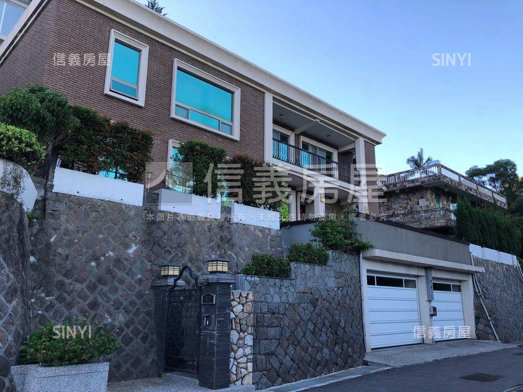 陽明山．柏園山莊泳池別墅房屋室內格局與周邊環境