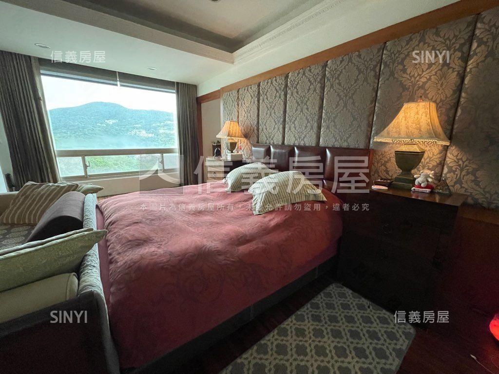 陽明山．柏園山莊泳池別墅房屋室內格局與周邊環境