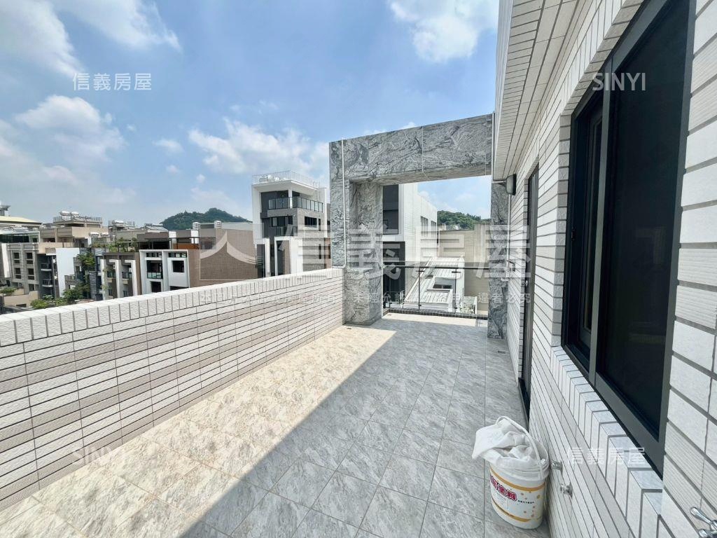 全新落成邊間透店房屋室內格局與周邊環境