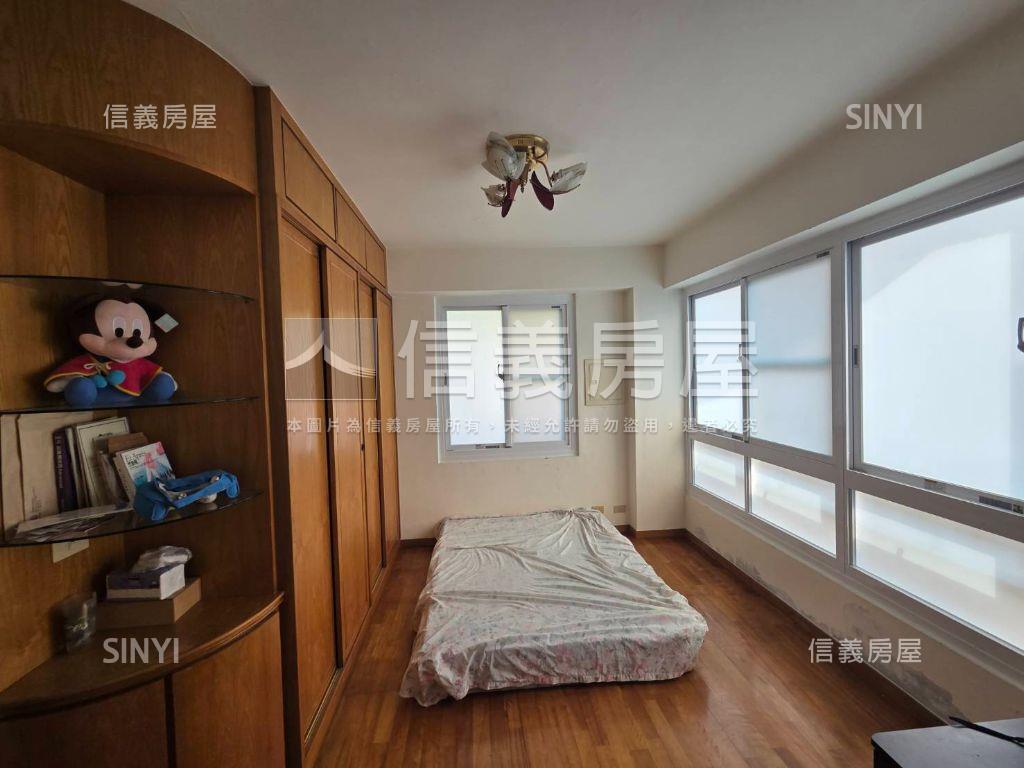 專！鳥松龍揚車庫美透房屋室內格局與周邊環境