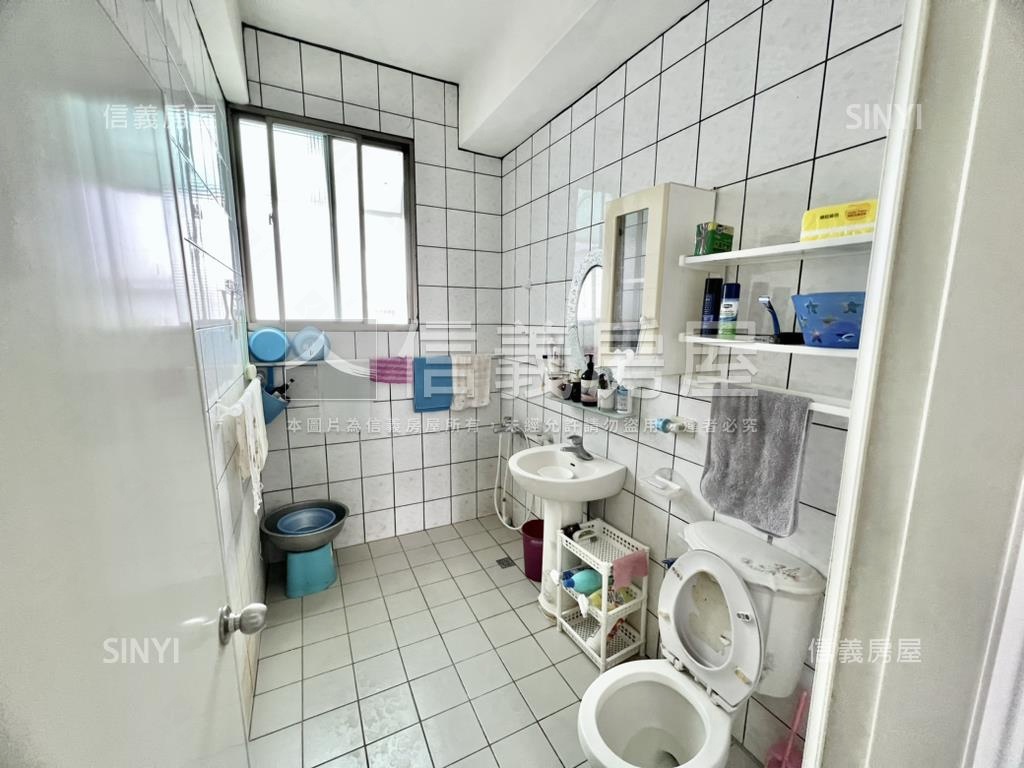 近新社國小大面寬透天房屋室內格局與周邊環境