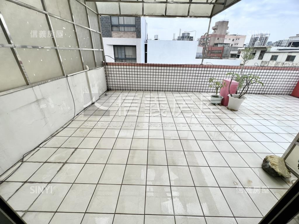近新社國小大面寬透天房屋室內格局與周邊環境