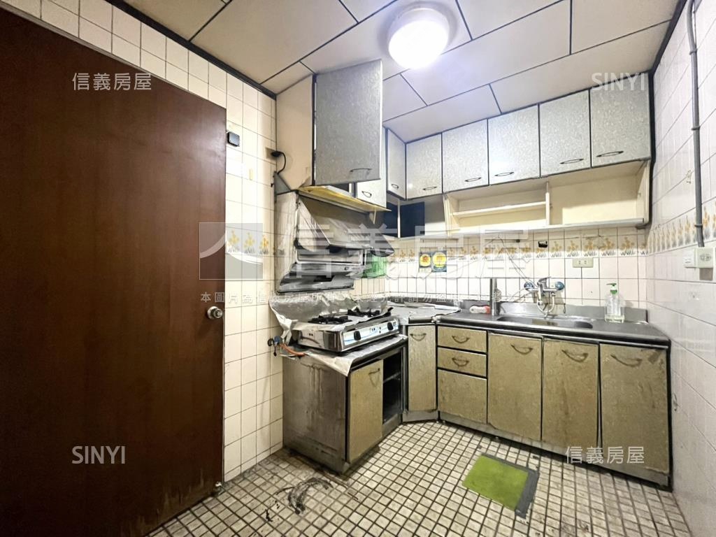 獨棟綠蔭１０１頂加土持大房屋室內格局與周邊環境