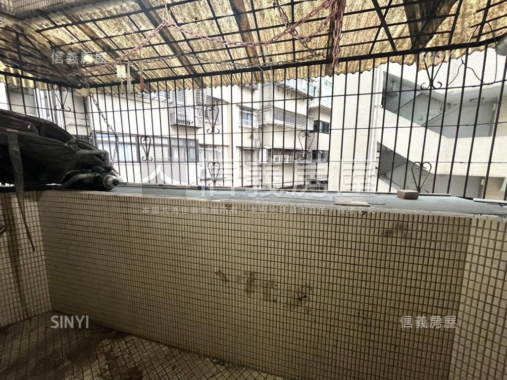 獨棟綠蔭１０１頂加土持大房屋室內格局與周邊環境