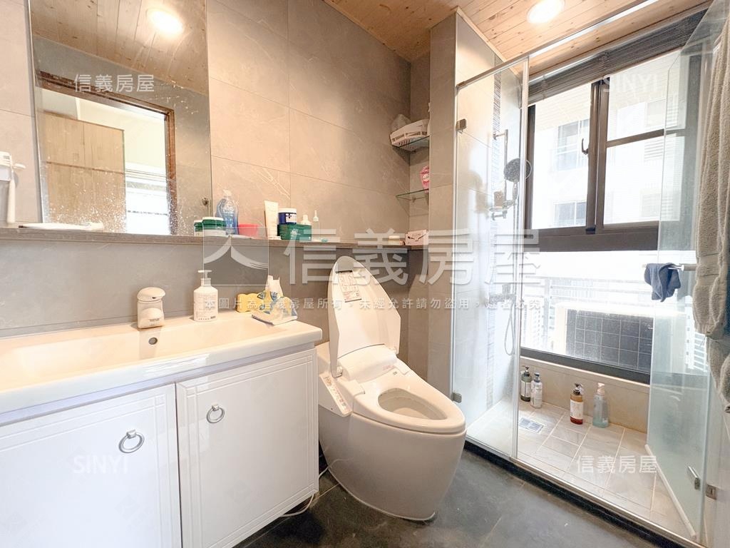 借墨二房高樓平車美屋房屋室內格局與周邊環境