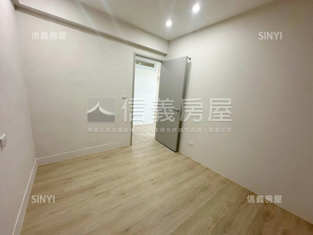 民享公寓２樓房屋室內格局與周邊環境