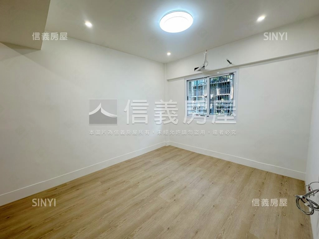 民享公寓２樓房屋室內格局與周邊環境