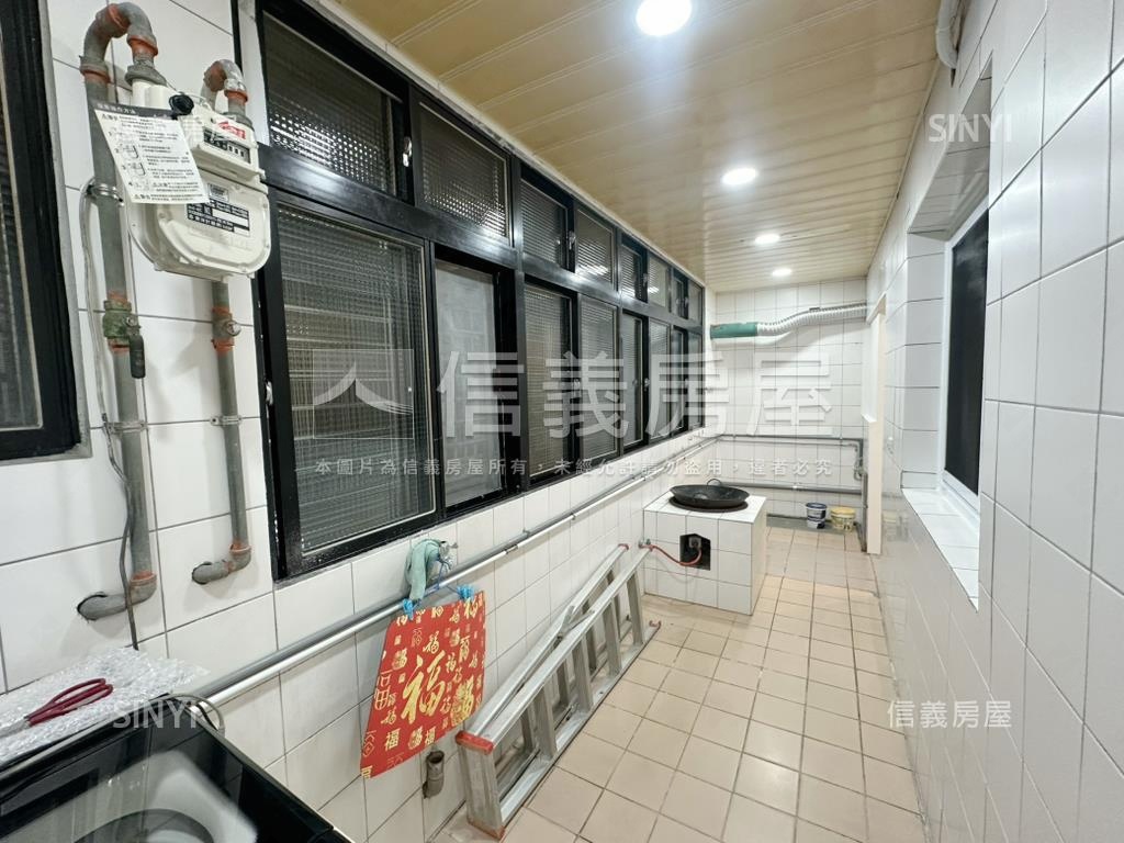 民享公寓２樓房屋室內格局與周邊環境