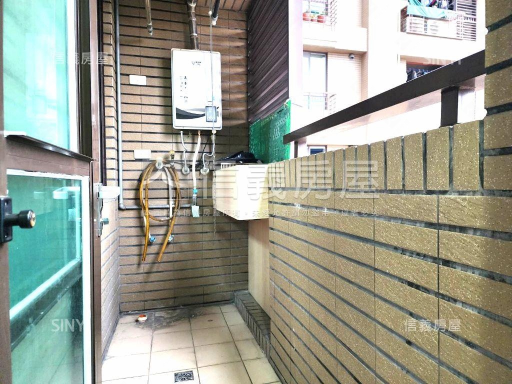 歐洲公園景觀兩大房房屋室內格局與周邊環境