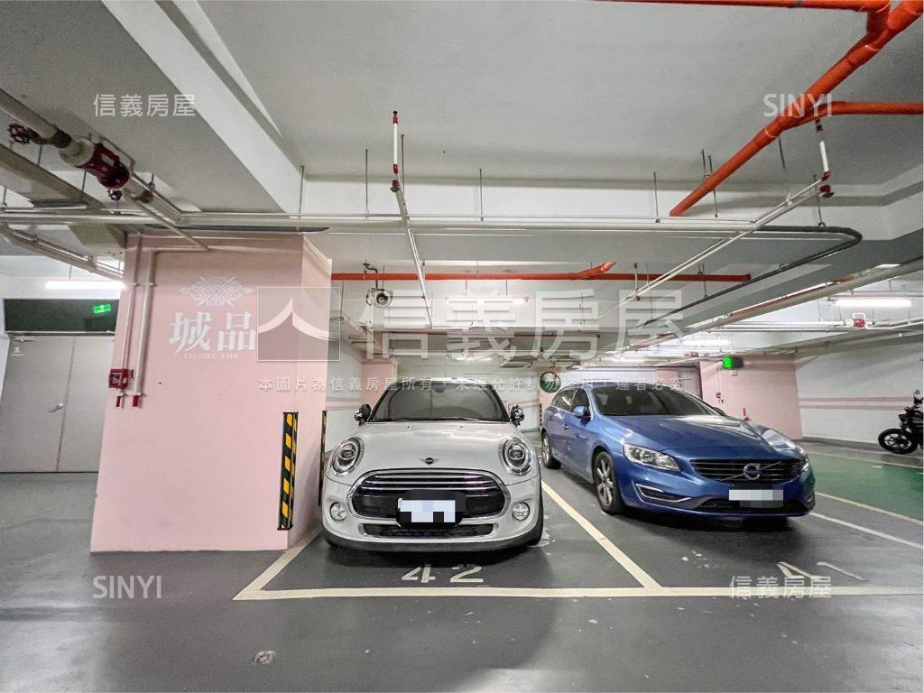 美術城品稀有三房平車房屋室內格局與周邊環境