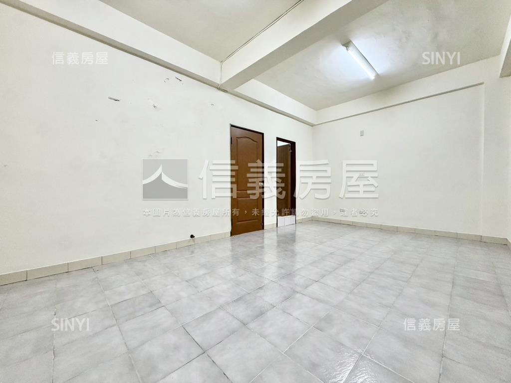 近公園稀有面寬透天房屋室內格局與周邊環境