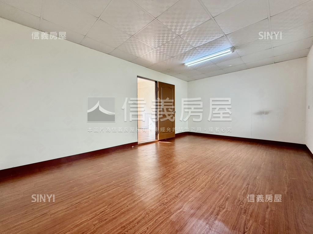 近公園稀有面寬透天房屋室內格局與周邊環境