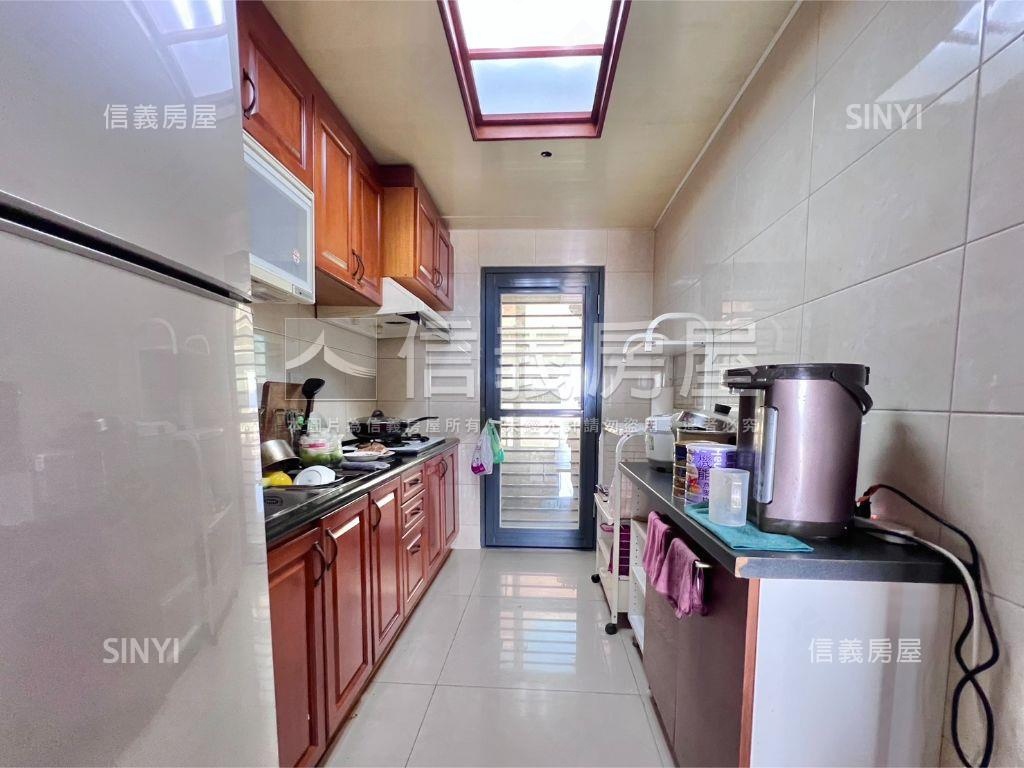 宜誠花廣高樓朝南３房坡車房屋室內格局與周邊環境