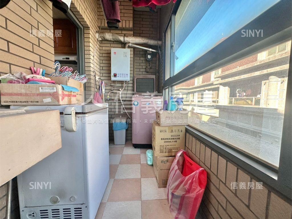 宜誠花廣高樓朝南３房坡車房屋室內格局與周邊環境