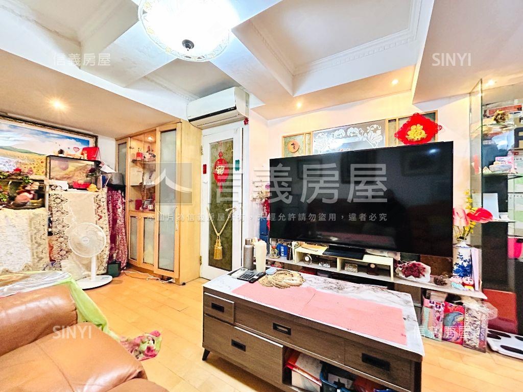 精華中山★長安西路電梯宅房屋室內格局與周邊環境