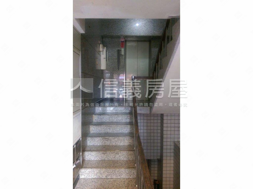 精華中山★長安西路電梯宅房屋室內格局與周邊環境