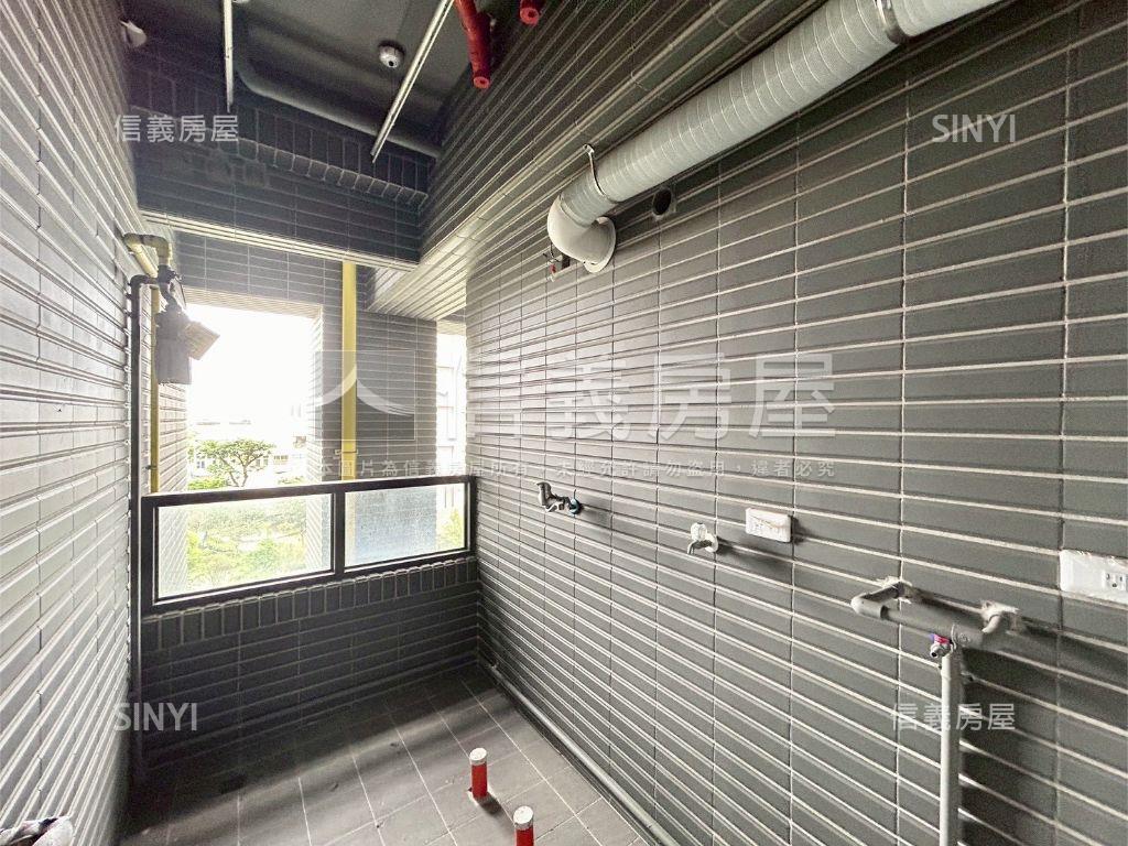 首購激推大景首席兩房平車房屋室內格局與周邊環境