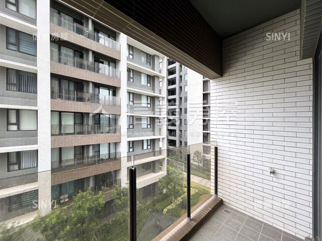 首購激推大景首席兩房平車房屋室內格局與周邊環境