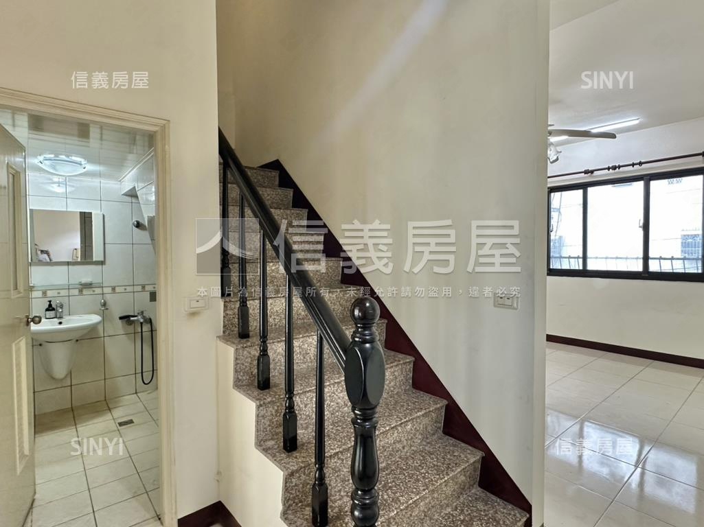 太平臨路黃金透店房屋室內格局與周邊環境