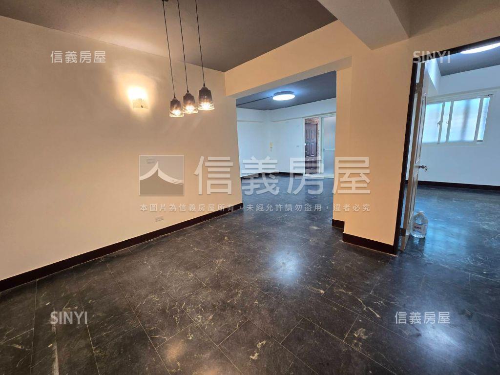國語實小㊣學區電梯邊間宅房屋室內格局與周邊環境